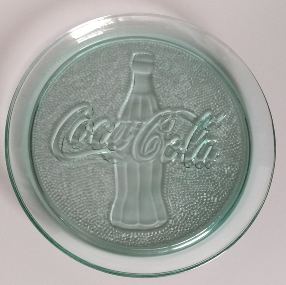 Round 13 Inch Green Glass Cola Tray - Picture 6 of 8